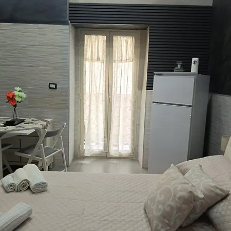 Sciuto House *